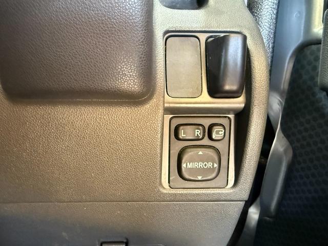 ハイゼットカーゴ クルーズ　社外ナビ　ＣＤ　ＴＶ　バックカメラ　ドライブレコーダー　ＥＴＣ　キー×２　電動格納ミラー　天井収納　禁煙車（10枚目）