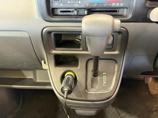 ハイゼットカーゴ クルーズ　社外ナビ　ＣＤ　ＴＶ　バックカメラ　ドライブレコーダー　ＥＴＣ　キー×２　電動格納ミラー　天井収納　禁煙車（13枚目）