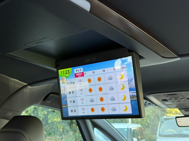 アルファード Z 純正ナビ Bluetooth HDMI ETC2.0 13.2インチフリップダウンモニター 左右独立ムーンルーフ スペアタイヤ フロアマット カラーヘッドアップディスプレイ 7人乗り 禁煙車(22枚目)