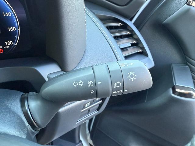 アルファード Z 純正ナビ Bluetooth HDMI ETC2.0 13.2インチフリップダウンモニター 左右独立ムーンルーフ スペアタイヤ フロアマット カラーヘッドアップディスプレイ 7人乗り 禁煙車(35枚目)