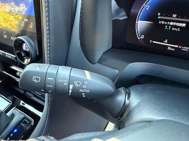 アルファード Z 純正ナビ Bluetooth HDMI ETC2.0 13.2インチフリップダウンモニター 左右独立ムーンルーフ スペアタイヤ フロアマット カラーヘッドアップディスプレイ 7人乗り 禁煙車(36枚目)