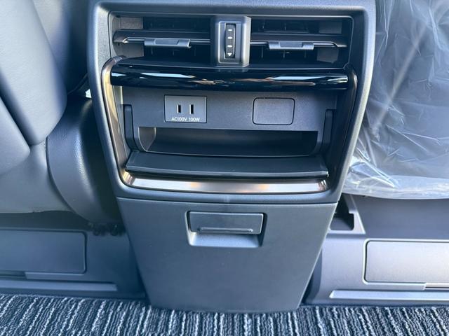 アルファード Z 純正ナビ Bluetooth HDMI ETC2.0 13.2インチフリップダウンモニター 左右独立ムーンルーフ スペアタイヤ フロアマット カラーヘッドアップディスプレイ 7人乗り 禁煙車(50枚目)