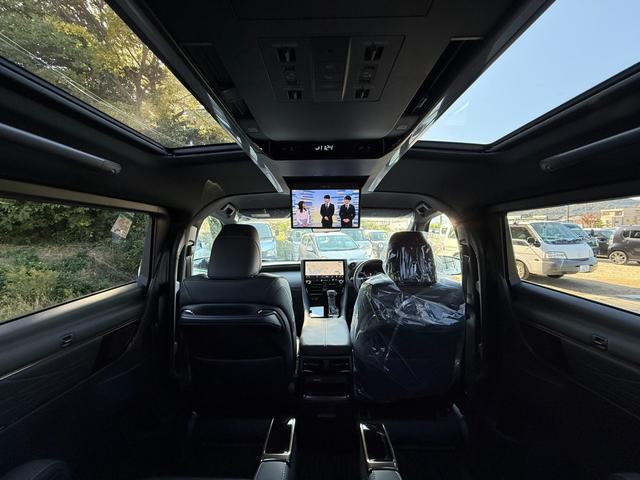 アルファード Z 純正ナビ Bluetooth HDMI ETC2.0 13.2インチフリップダウンモニター 左右独立ムーンルーフ スペアタイヤ フロアマット カラーヘッドアップディスプレイ 7人乗り 禁煙車(56枚目)