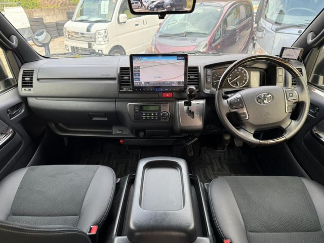 ハイエースバン スーパーGL ダークプライムII アルパインBIGXフローティングナビ Bluetooth Apple Car Play TRDエアロ(F,S,R) 全方位カメラ 両側電動パワースライドドア ベッドキット デジタルインナーミラー(34枚目)