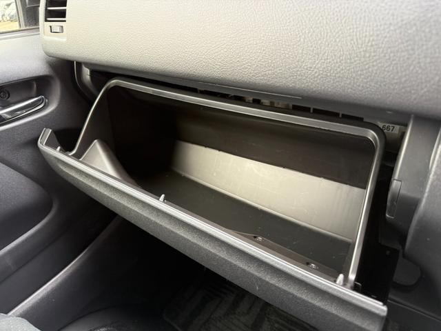 ハイエースバン スーパーGL ダークプライムII アルパインBIGXフローティングナビ Bluetooth Apple Car Play TRDエアロ(F,S,R) 全方位カメラ 両側電動パワースライドドア ベッドキット デジタルインナーミラー(52枚目)