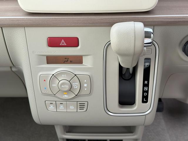 アルトラパン Ｘ　届出済未使用車　純正アルミ　スマートキー×２　新車保証書　取扱説明書　アイドリングストップ　電動格納ミラー　禁煙車　ＬＥＤヘッドライト　シートヒーター（12枚目）