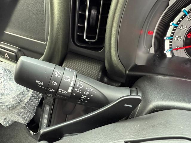 ハスラー タフワイルドターボ　届出済未使用車　４ＷＤ　ツートンカラー　ターボ　前席両側シートヒーター　ＵＳＢ充電　スマートキー×２　ＬＥＤヘッドライト　ルーフレール　クルーズコントロール　禁煙車（30枚目）