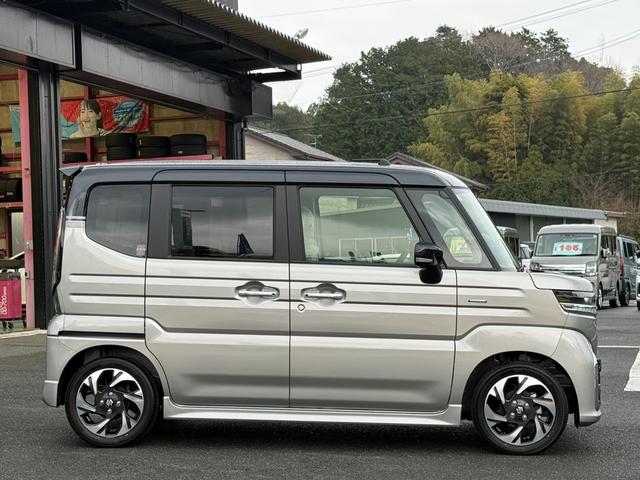 スペーシアカスタム ハイブリッドＸＳターボ　ハイブリッドＸＳターボ　フロアマット　ツートンカラー　両側電動パワースライドドア　ステアリングヒーター　前席両側シートヒーター　サーキュレーター　ＵＳＢ充電　スマートキー×２　届出済未使用車　禁煙車（24枚目）