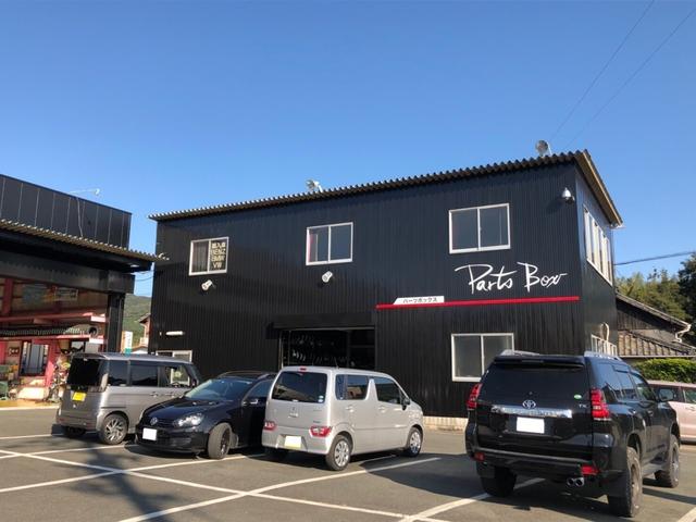 スペーシアカスタム ハイブリッドＸＳターボ　ハイブリッドＸＳターボ　フロアマット　ツートンカラー　両側電動パワースライドドア　ステアリングヒーター　前席両側シートヒーター　サーキュレーター　ＵＳＢ充電　スマートキー×２　届出済未使用車　禁煙車（53枚目）