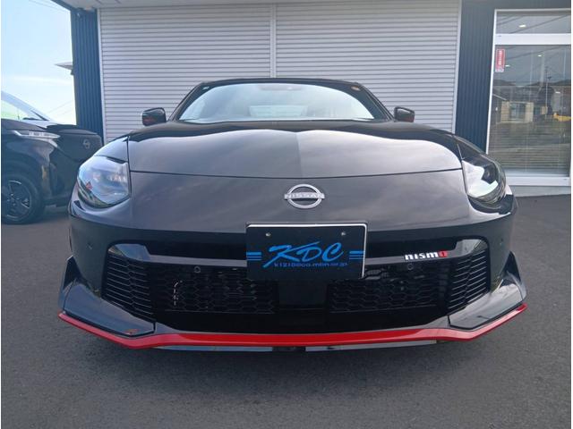 フェアレディＺ ニスモ　ミッドナイトブラック　９インチ日産コネクトナビ　ＢＯＳＥサウンドシステム（2枚目）