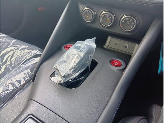 フェアレディＺ ニスモ　ミッドナイトブラック　９インチ日産コネクトナビ　ＢＯＳＥサウンドシステム（23枚目）