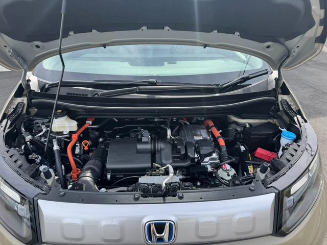 フリード ｅ：ＨＥＶクロスター　デザートベージュ　４ＷＤ　６人乗り　１１．４インチナビＴＶ　マルチビューカメラ　ドライブレコーダー３カメラ　ＥＴＣ２．０　両側パワースライドドア（37枚目）