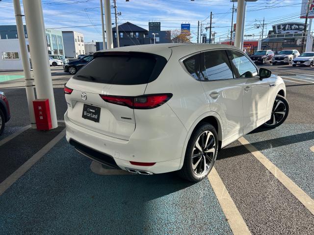 ＣＸ－６０ ＸＤ－ハイブリッド　プレミアムモダン　ＸＤ　ハイブリッド　プレミアム　モダン　車検２年付　パノラマルーフ　ＥＴＣ　ＢＯＳＥサウンドシステム　３６０°ビューモニター（2枚目）