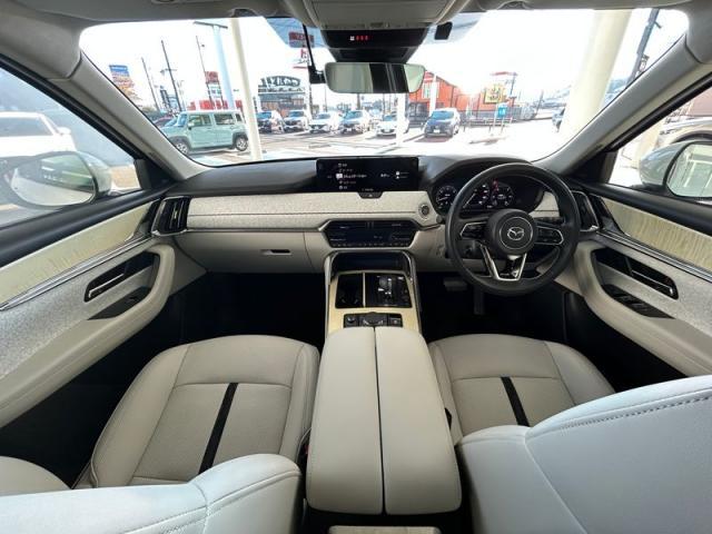 ＣＸ－６０ ＸＤ－ハイブリッド　プレミアムモダン　ＸＤ　ハイブリッド　プレミアム　モダン　車検２年付　パノラマルーフ　ＥＴＣ　ＢＯＳＥサウンドシステム　３６０°ビューモニター（3枚目）