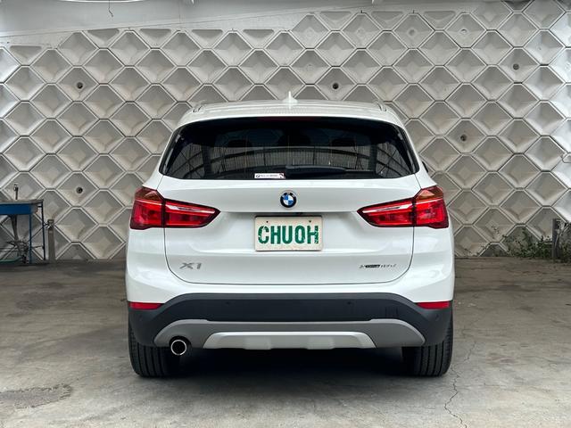 Ｘ１ ｘＤｒｉｖｅ　１８ｄ　ｘライン　クリーンディーゼル　ＡＩＳ鑑定４．５点　禁煙車　ハンズフリー電動トランク　ドライビングアシスト　ハーフレザーシート　バックカメラ　ソナー　シートヒーター　コンフォートアクセス　ＬＥＤライト（14枚目）