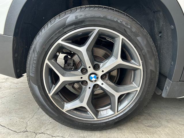 Ｘ１ ｘＤｒｉｖｅ　１８ｄ　ｘライン　クリーンディーゼル　ＡＩＳ鑑定４．５点　禁煙車　ハンズフリー電動トランク　ドライビングアシスト　ハーフレザーシート　バックカメラ　ソナー　シートヒーター　コンフォートアクセス　ＬＥＤライト（41枚目）