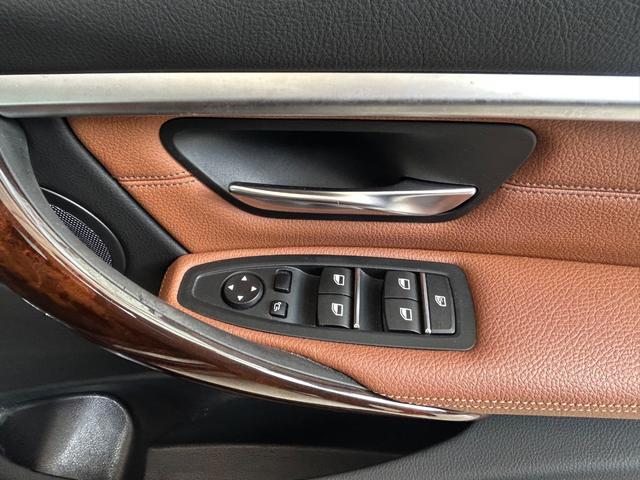 ３シリーズ ３２０ｉツーリング　ラグジュアリー　後期最終型　インテリジェントセーフティ　ＡＣＣ　ＢＳＭ　ブラウンレザーシート　ハンズフリー電動トランク　純正ナビ　ブルートゥース　バックカメラ　ソナー　正規ディーラー車　ミラーＥＴＣ（28枚目）