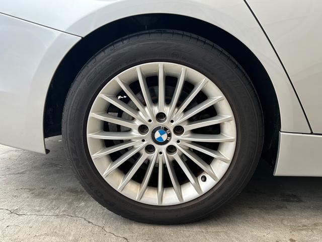 ３シリーズ ３２０ｄ　ラグジュアリー　クリーンディーゼル　インテリジェントセーフティ　アダクティブクルーズコントロール　レーンキープアシスト　禁煙車　ハンズフリー電動トランク　純正ナビＢＴ　バックカメラ　ソナー　正規ディーラー車（18枚目）