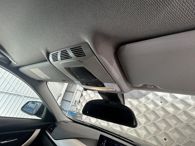 バックミラーも見やすく視界良好です。