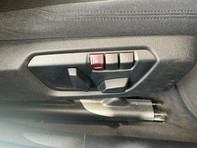 ３シリーズ ３２０ｄツーリング　禁煙車　インテリジェントセーフティ　ハンズフリー電動トランク　クリーンディーゼル　純正ナビ　ブルートゥース　オプション地デジＴＶ　バックカメラ　ソナー　コンフォートアクセス　正規ディーラー車（29枚目）