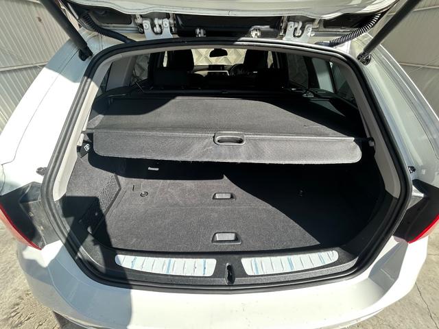 ３シリーズ ３２０ｄツーリング　禁煙車　インテリジェントセーフティ　ハンズフリー電動トランク　クリーンディーゼル　純正ナビ　ブルートゥース　オプション地デジＴＶ　バックカメラ　ソナー　コンフォートアクセス　正規ディーラー車（35枚目）