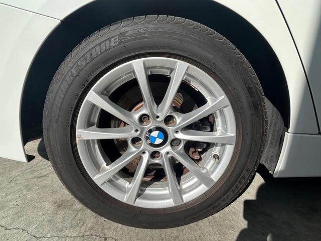 ３シリーズ ３２０ｄツーリング　禁煙車　インテリジェントセーフティ　ハンズフリー電動トランク　クリーンディーゼル　純正ナビ　ブルートゥース　オプション地デジＴＶ　バックカメラ　ソナー　コンフォートアクセス　正規ディーラー車（41枚目）