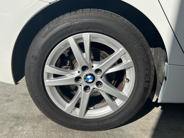 ２シリーズ ２１８ｉアクティブツアラー　禁煙車　ドライビングアシスト　レーンキープアシスト　コンフォートアクセス　ハンズフリー電動トランク　純正ナビＢＴ　バックカメラ　全方向ソナー　ＬＥＤライト　ミラーＥＴＣ　正規ディーラー車（16枚目）