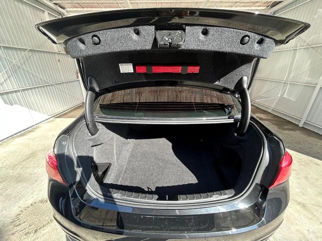 ３シリーズ ３２０ｉラグジュアリー　後期最終型　ＡＩＳ鑑定４．５点　禁煙車　インテリジェントセーフティ　ＡＣＣ　ＢＳＭ　ＬＫＡ　黒革シート　純正ナビ　ブルートゥース　バックカメラ　全方位ソナー　正規ディーラー車　記録簿付き（33枚目）