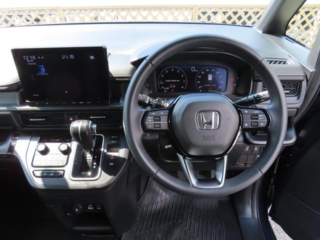 ステップワゴン スパーダ　ワンオーナー車　純正９インチナビ　フルセグテレビ　バックカメラ　シートヒーター　ＥＴＣ車載器　ホンダセンシング　キーレスエントリー　両側Ｐスライドドア　パワーゲート　リアカメラ　ターボ車　スマートキー（35枚目）