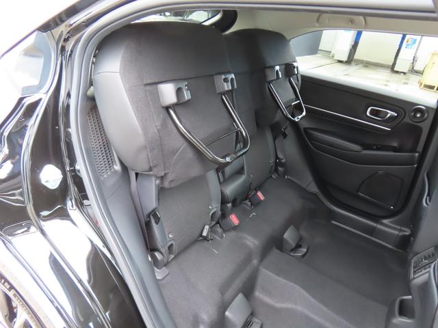 ヴェゼル ｅ：ＨＥＶＺ　ワンオーナー車　コネクトディスプレイ　フルセグテレビ　バックカメラ　シートヒーター　ＥＴＣ車載器　ホンダセンシング　衝突回避支援ブレーキ機能　１オナ　スマキ　フルオートエアコン　エアバッグ　Ｒカメ（14枚目）