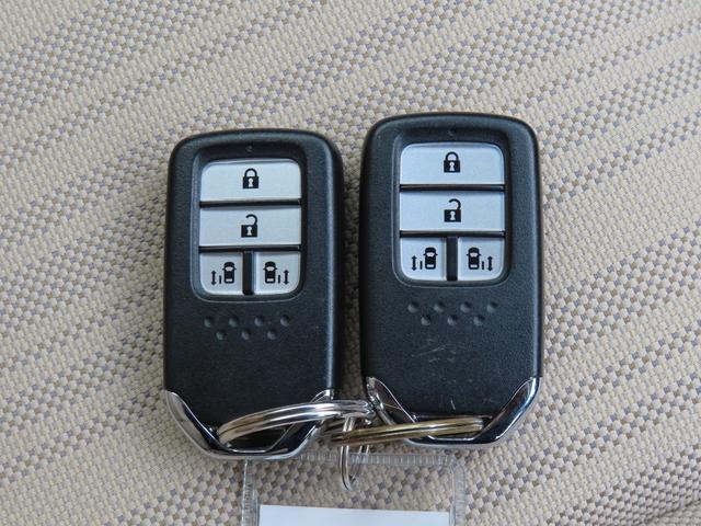 フリード Ｇ・ホンダセンシング　純正メモリーナビ　フルセグテレビ　バックカメラ　ＥＴＣ車載器　ホンダセンシング　Ｆセグ　追突被害軽減ブレーキ　Ｗエアバッグ　パワーウィンドウ　アクティブクルーズコントロール　スマートキ　ＶＳＡ　ＵＳＢ（36枚目）