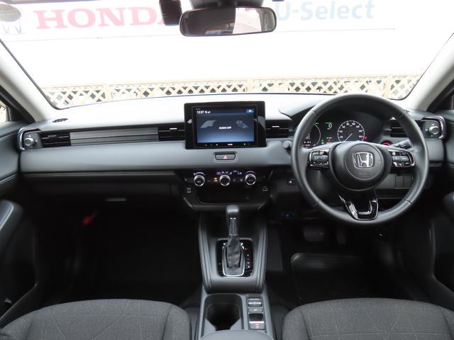 ヴェゼル ｅ：ＨＥＶＸ　ワンオーナー車　純正８インチディスプレイオーディオ　バックカメラ　ＥＴＣ車載器　ホンダセンシング　ＡＡＣ　１オーナ　スマ－トキ－　誤発進抑制　ＰＷ　リアカメラ　クルコン　ＥＳＣ　ＥＴＣ装備　キーフリー（9枚目）
