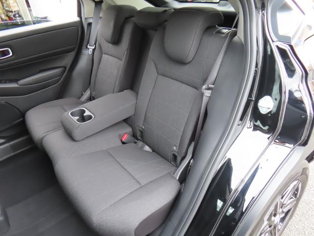 ヴェゼル ｅ：ＨＥＶＸ　ワンオーナー車　純正８インチディスプレイオーディオ　バックカメラ　ＥＴＣ車載器　ホンダセンシング　ＡＡＣ　１オーナ　スマ－トキ－　誤発進抑制　ＰＷ　リアカメラ　クルコン　ＥＳＣ　ＥＴＣ装備　キーフリー（13枚目）
