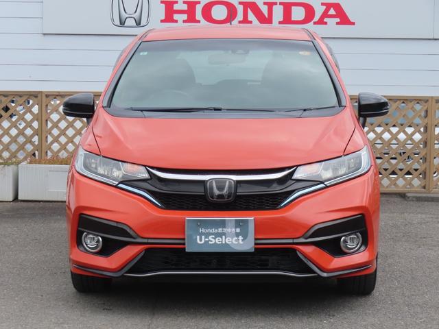 フィットハイブリッド Ｓホンダセンシング　ワンオーナー車　純正メモリーナビ　フルセグテレビ　バックカメラ　ＥＴＣ車載器　ホンダセンシング　スマ－トキ－　ナビＴＶ　アクティブクルーズコントロール　パワーウインドウ　ドライブレコーダ　ＤＶＤ再生（5枚目）