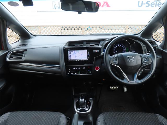 フィットハイブリッド Ｓホンダセンシング　ワンオーナー車　純正メモリーナビ　フルセグテレビ　バックカメラ　ＥＴＣ車載器　ホンダセンシング　スマ－トキ－　ナビＴＶ　アクティブクルーズコントロール　パワーウインドウ　ドライブレコーダ　ＤＶＤ再生（9枚目）