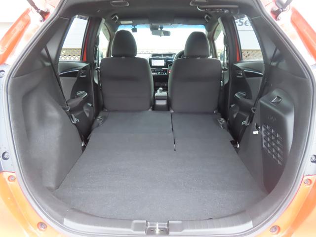 フィットハイブリッド Ｓホンダセンシング　ワンオーナー車　純正メモリーナビ　フルセグテレビ　バックカメラ　ＥＴＣ車載器　ホンダセンシング　スマ－トキ－　ナビＴＶ　アクティブクルーズコントロール　パワーウインドウ　ドライブレコーダ　ＤＶＤ再生（16枚目）