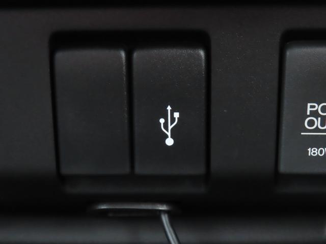 フィットハイブリッド Ｓホンダセンシング　ワンオーナー車　純正メモリーナビ　フルセグテレビ　バックカメラ　ＥＴＣ車載器　ホンダセンシング　スマ－トキ－　ナビＴＶ　アクティブクルーズコントロール　パワーウインドウ　ドライブレコーダ　ＤＶＤ再生（27枚目）