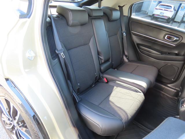 ヴェゼル e:HEVZ ワンオーナー車 コネクトディスプレイ フルセグテレビ バックカメラ シートヒーター ETC車載器 ホンダセンシング 衝突回避支援ブレーキ機能 パノラミックビューモニター 1オナ スマキ Pトランク(11枚目)