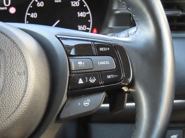 ヴェゼル e:HEVZ ワンオーナー車 コネクトディスプレイ フルセグテレビ バックカメラ シートヒーター ETC車載器 ホンダセンシング 衝突回避支援ブレーキ機能 パノラミックビューモニター 1オナ スマキ Pトランク(32枚目)