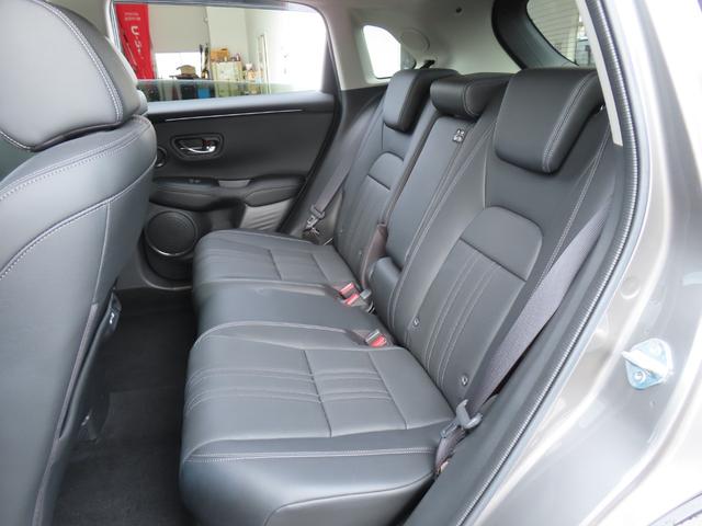 ＺＲ－Ｖ Ｚ　ワンオーナー車　コネクトディスプレイ　フルセグテレビ　バックカメラ　シートヒーター　ＥＴＣ車載器　ホンダセンシング　Ｄレコ　インテリキー　カーテンエアバック　地デジ　ＶＳＡ　Ｂカメラ　クルコン　ＵＳＢ（13枚目）