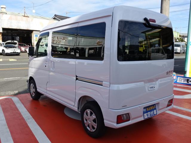 クルーズ /フロントバンパーデカール付き/荷台マット付/AT車/衝突被害軽減ブレーキ/スマートキー/クリアランスソナー/オートライト/パワーウィンドー/ルーフコンソール/届出済未使用車(8枚目)