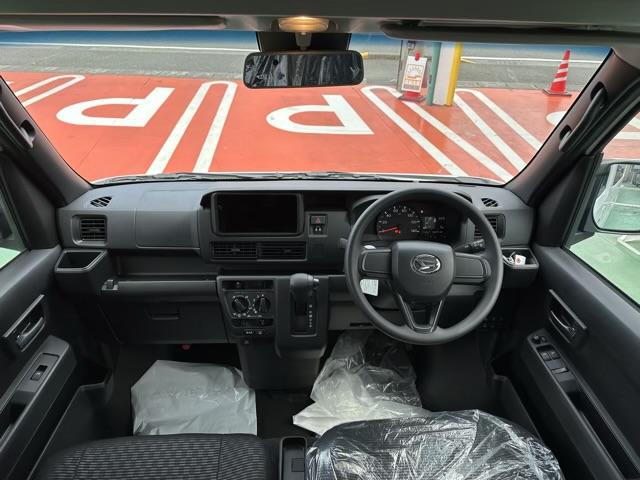 クルーズ CVT スマートアシスト 電動格納式カラードドアミラー スーパーUV&IRカットガラス 撥水フルファブリックシート表皮 大型LED荷室灯 スマートキー 届出済未使用車(8枚目)