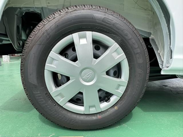クルーズ CVT スマートアシスト 電動格納式カラードドアミラー スーパーUV&IRカットガラス 撥水フルファブリックシート表皮 大型LED荷室灯 スマートキー 届出済未使用車(15枚目)