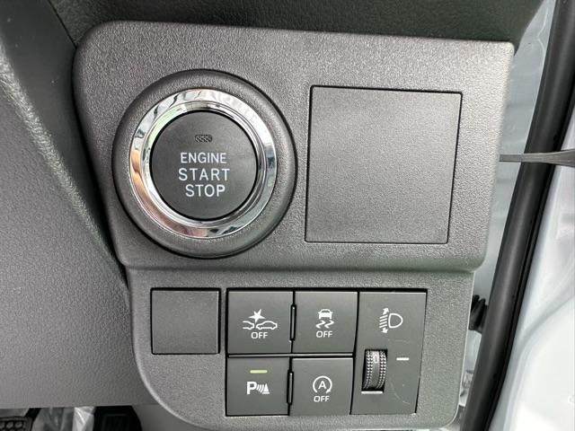 クルーズ CVT スマートアシスト 電動格納式カラードドアミラー スーパーUV&IRカットガラス 撥水フルファブリックシート表皮 大型LED荷室灯 スマートキー 届出済未使用車(17枚目)
