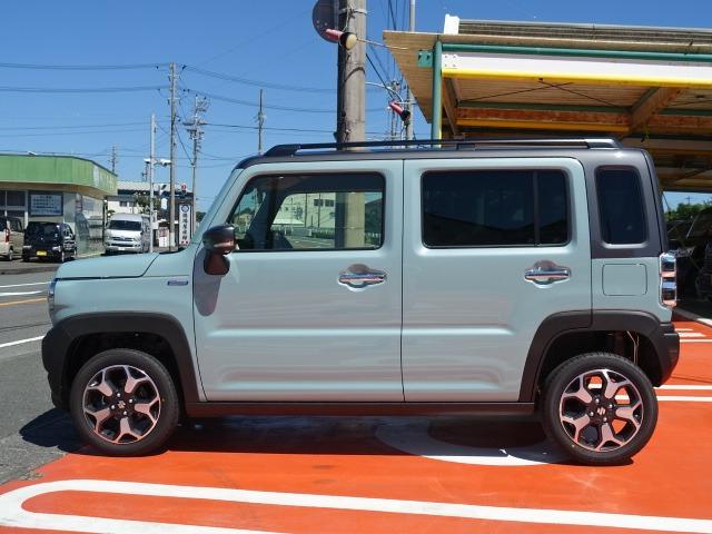 ハスラー ＪスタイルＩＩ　特別仕様車　専用フロントメッキグリル　ルーフレール　エンジンフードエンブレム　ＵＶ＆ＩＲカットガラス　ナノイーＸフルオートエアコン　スマートキー　ＬＥＤライト　シートヒーター　届出済未使用車（10枚目）