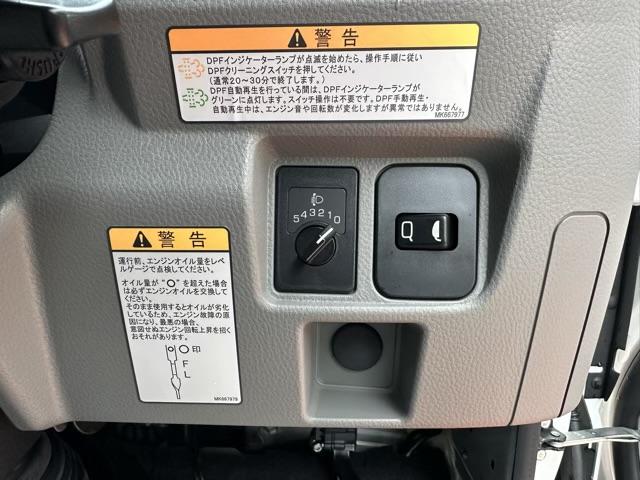 ロング　平ボディ　高床３ｔワイドロング　サイドガードアシスト　ＡＴ　１ナンバー車　スマートキー　ＬＥＤヘッドライト　純正オーディオ　パワーウィンドー(18枚目)