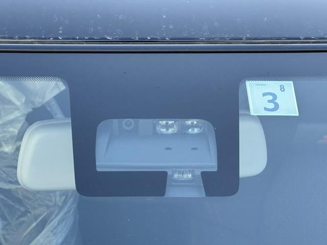 ベースグレード　セーフティパッケージ装着車　ＭＴ　３型　スマートキー　ＬＥＤヘッドライト　革巻きハンドル　オートクルーズコントロール　前後フォグランプ　フルオートエアコン　シートヒーター　登録済未使用車(23枚目)