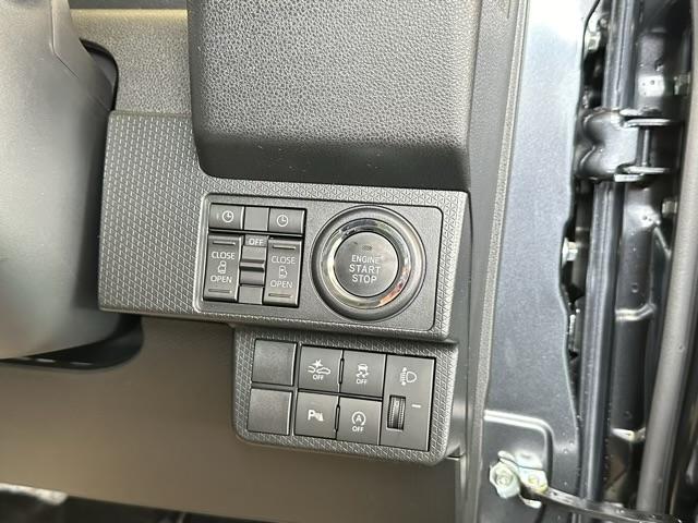 タント ファンクロス　スマートキー　両側パワースライドドア　ロールサンシェード　シートバックテーブル　シートヒーター　フルオートエアコン　電子制御パーキングブレーキ　ルーフレール　ＵＳＢ充電ソケット　届出済未使用車（19枚目）