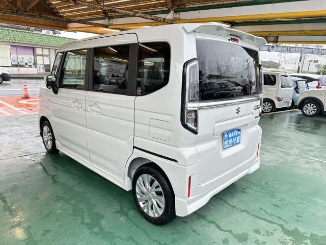 スペーシアカスタム ハイブリッドＧＳ　スマートキー　片側パワースライドドア　ＬＥＤヘッドライト　フルオートエアコン　シートヒーター　ロールサンシェード　電気式パーキングブレーキ　ＵＳＢ充電ソケット　クルーズコントロール　届出済未使用車（5枚目）