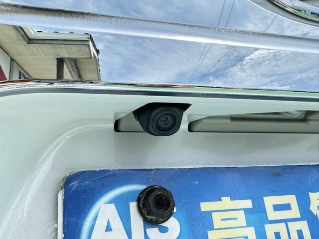 タント カスタムＲＳ　プレミアムプラン（フロントメッキパック　リヤメッキパック）　スマートキー　ＬＥＤヘッドライト　両側パワースライドドア　フルオートエアコン　シートヒーター　ロールサンシェード　届出済未使用車（11枚目）